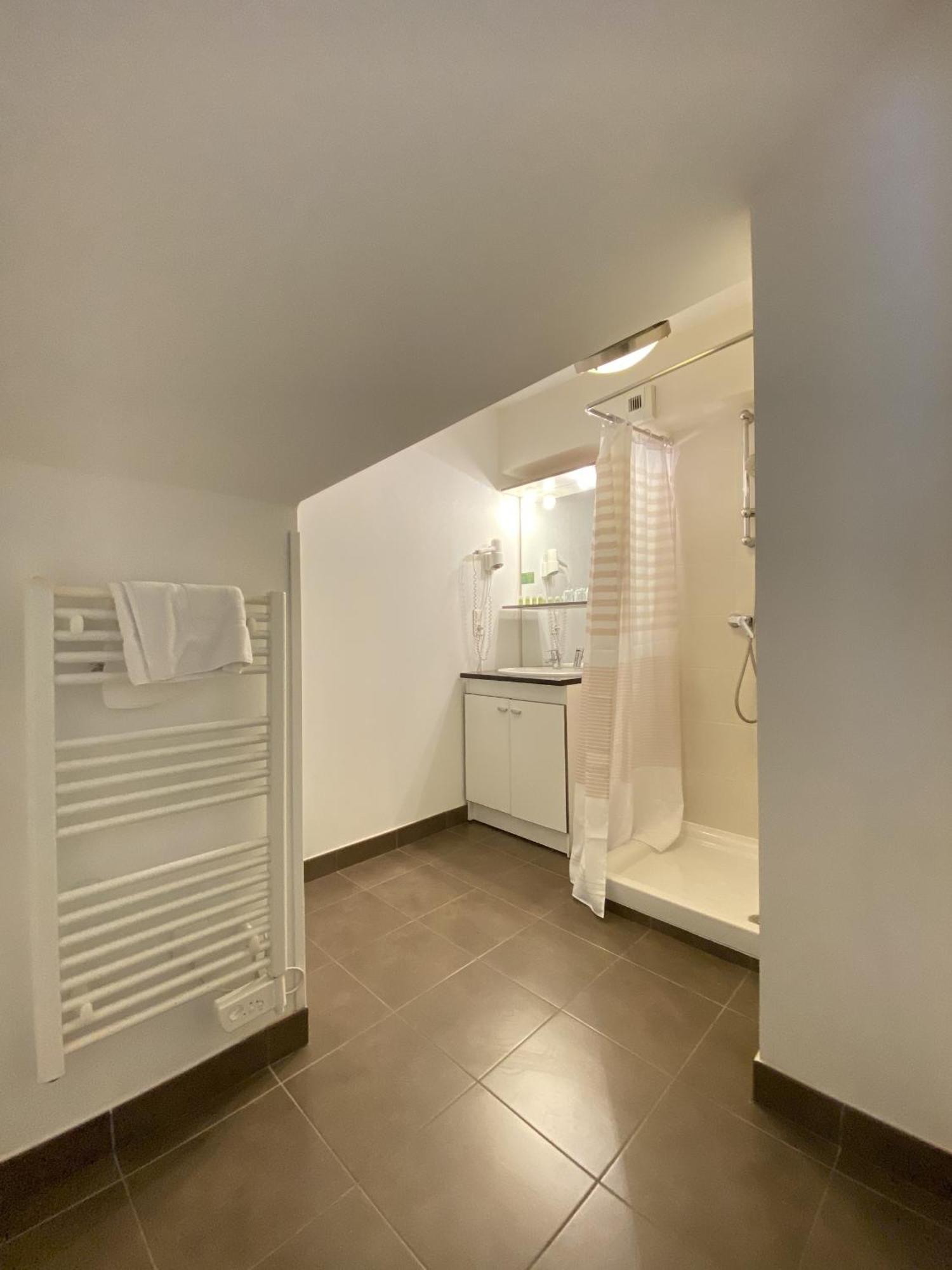 Hotel Et Studios Le Marina Baie De La Baule بورنيشّيه الغرفة الصورة